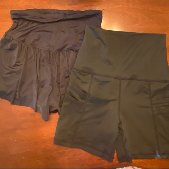 Maternity Short Bundle size small - Picture 15 of 16